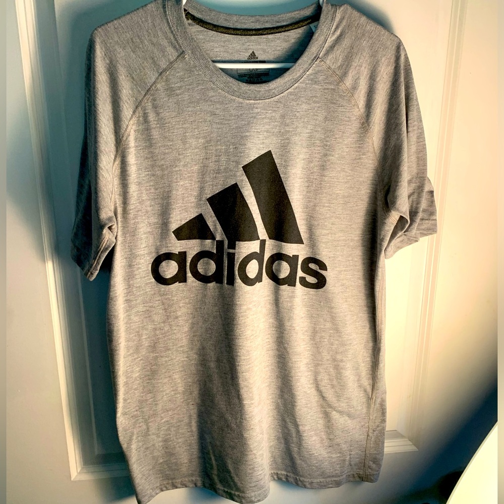 Men’s Large Adidas T-Shirt